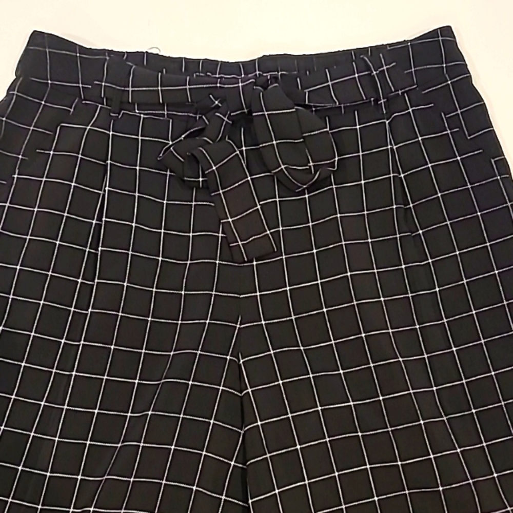 Maison Jules Wide Leg Windowpane Capris Black White 6 - Picture 6 of 12